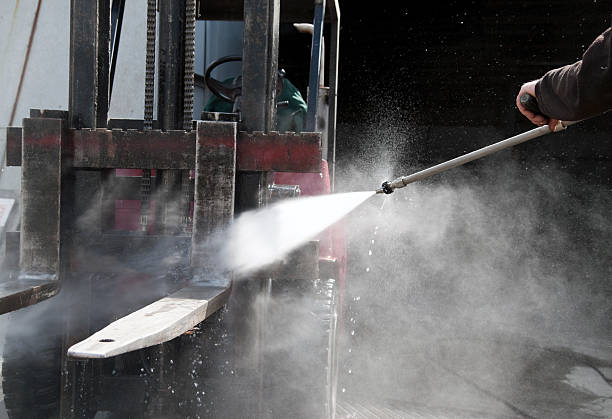 Professional  Pressure Washing Services in Groveport, OH